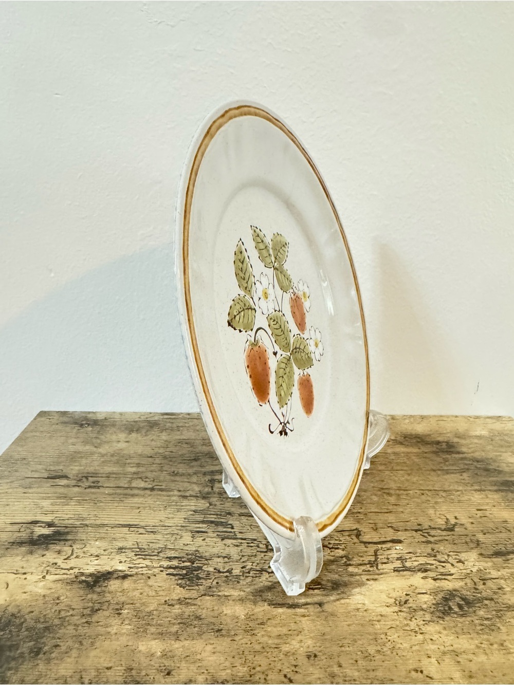 Americana Hearthside “Berries ’n Cream” Handpainted Stoneware | Set of 2 - Picture 4 of 11
